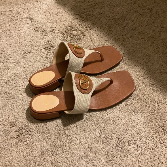 Valentino Garavani VLogo Signature sandals - Picture 2 of 7